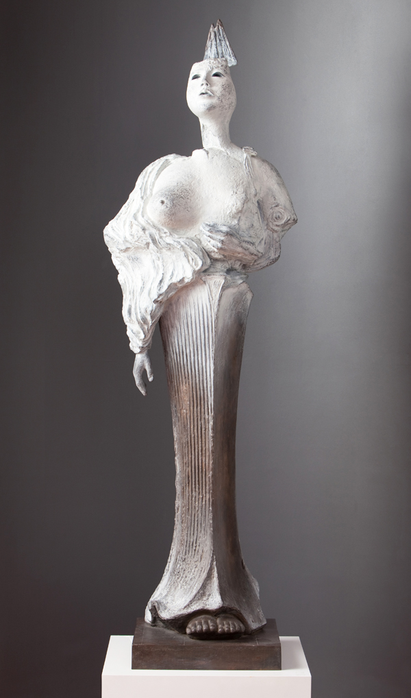 人体像に具象表現の可能性を追求――「彫刻家・細川宗英展」松本市美術館