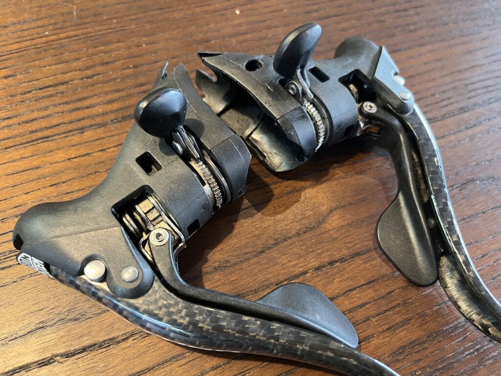 カンパニョーロ レコード エルゴパワーのオーバーホールをお受けしま