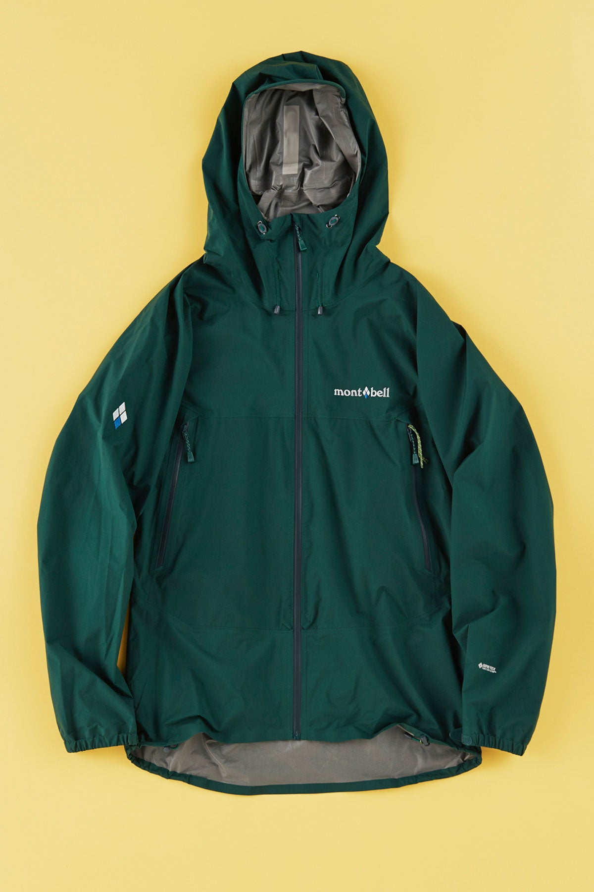 4選】「モンベル」のゴアテックスなコスパ最高アウターなら今買って春