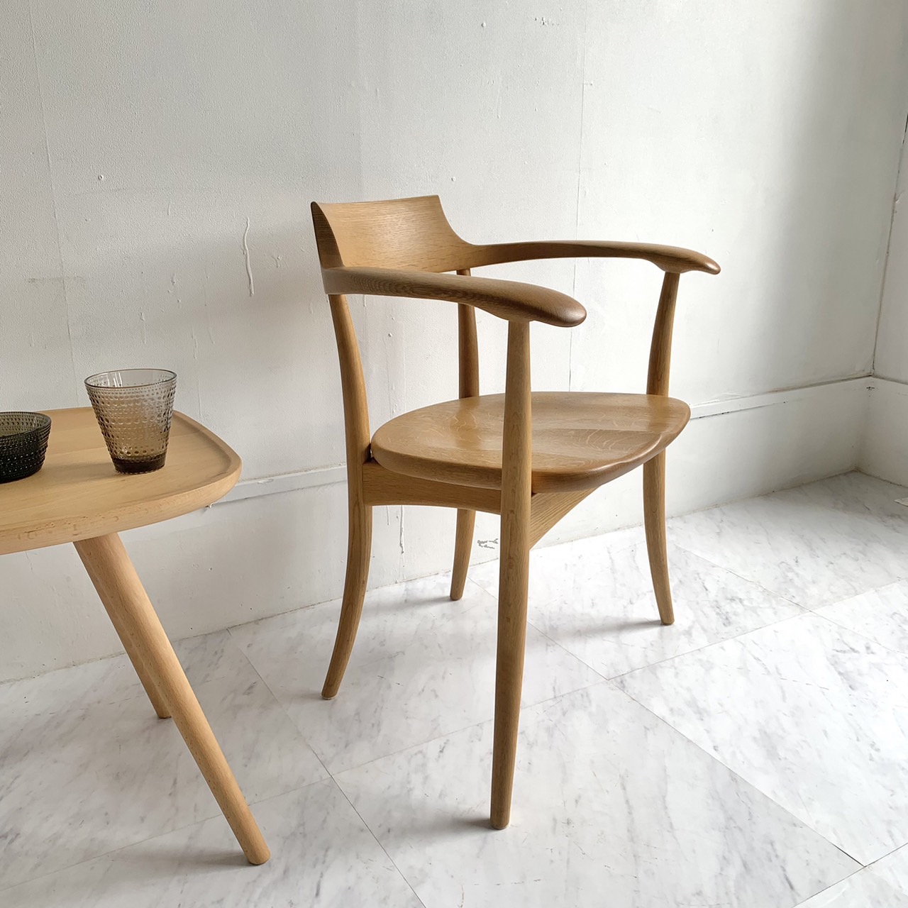 10年保証付】HIDA 飛騨産業 CRESCENT アームチェア 板座 ホワイト