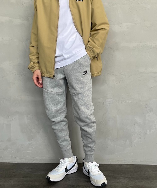 NIKE（ナイキ）の「[NIKE/ナイキ] テックフリースジョガーパンツ