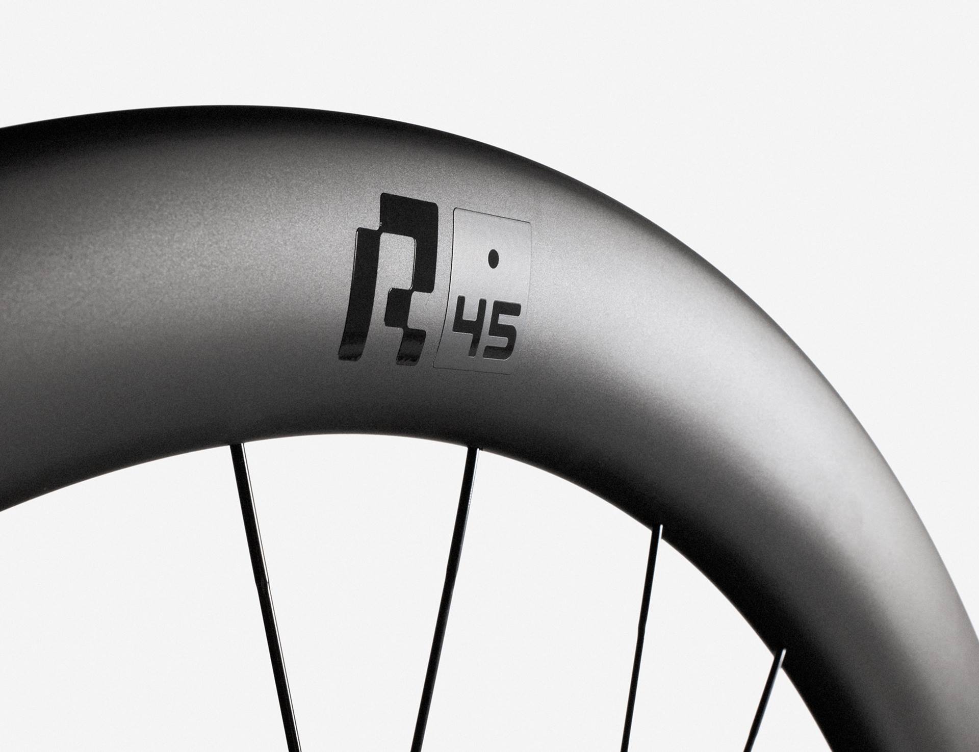 Road Bike Wheelsets: HollowGram Carbon Fiber| Cannondale