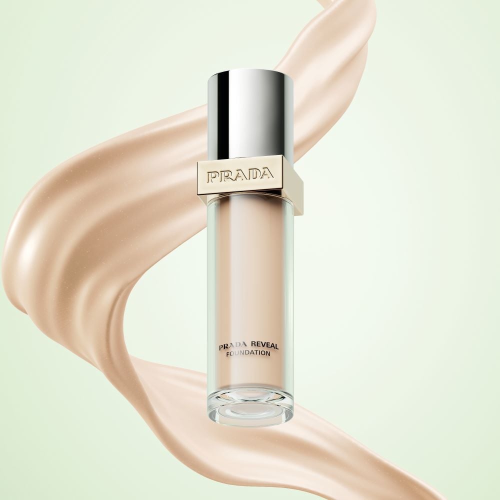 リヴィール スキン ファンデーション｜プラダ ビューティ公式