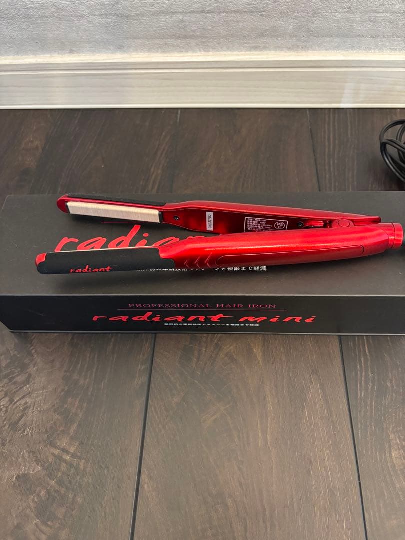 ラディアントミニストレートアイロン radiant（ラディアント） シルクプロヘアアイロン radiant mini 9mm