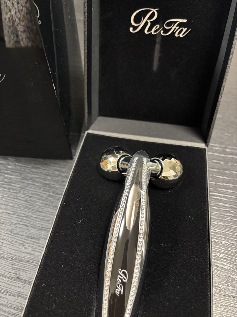 セール中‼️refa 美顔器　新品 ReFa（リファ） ○公式ストア○ リファカラットレイ 公式 美顔器
