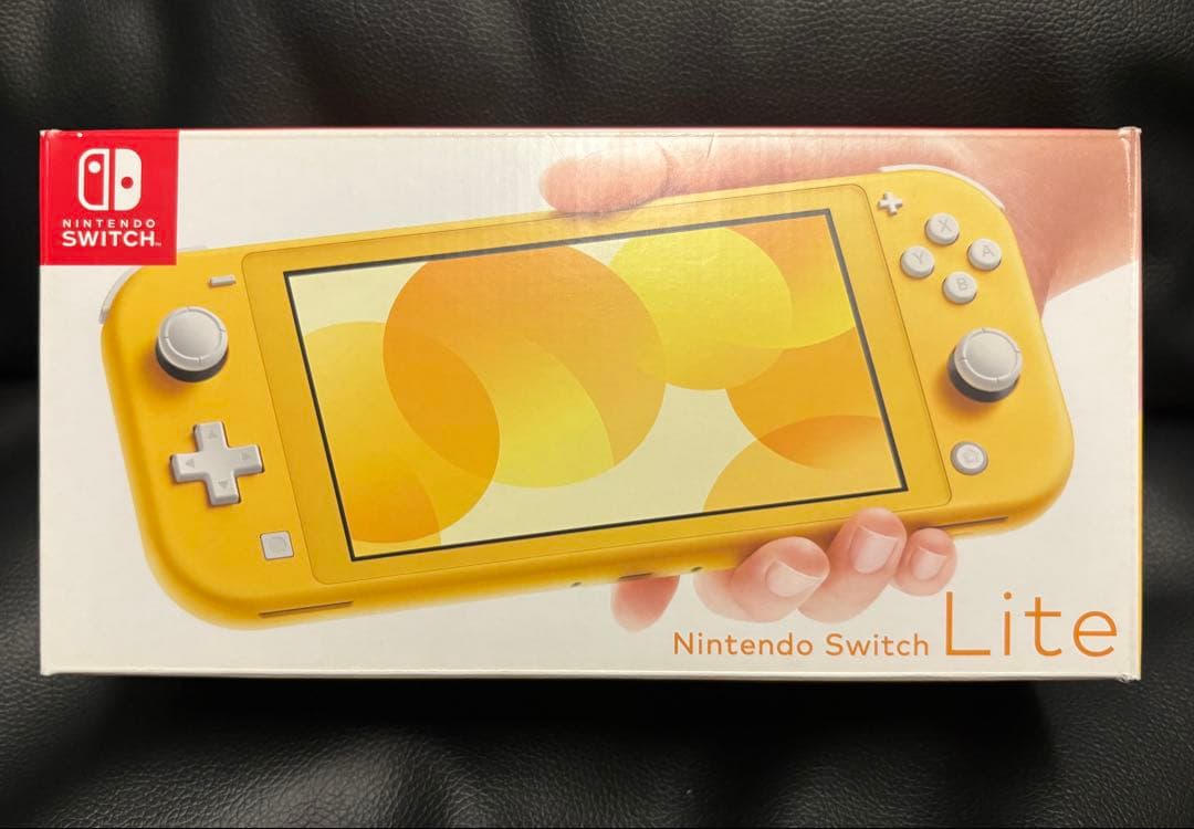 Nintendo Switch Lite イエロー　完備日 Refurbished Nintendo Switch Lite Yellow Console & Charger Region
