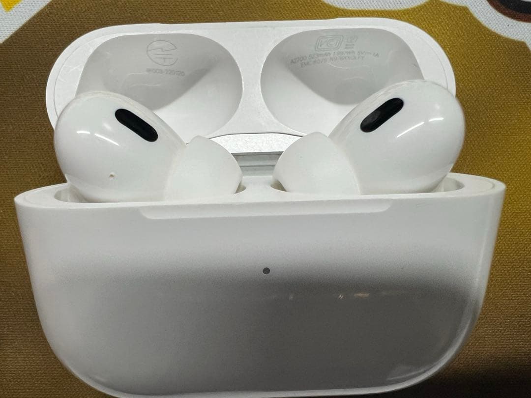 Air Pods Pro （第2世代） イヤホン本体と充電ケース 楽天市場】国内新品純正品 Apple純正 AirPods Pro (第 2 世代) MagSafe