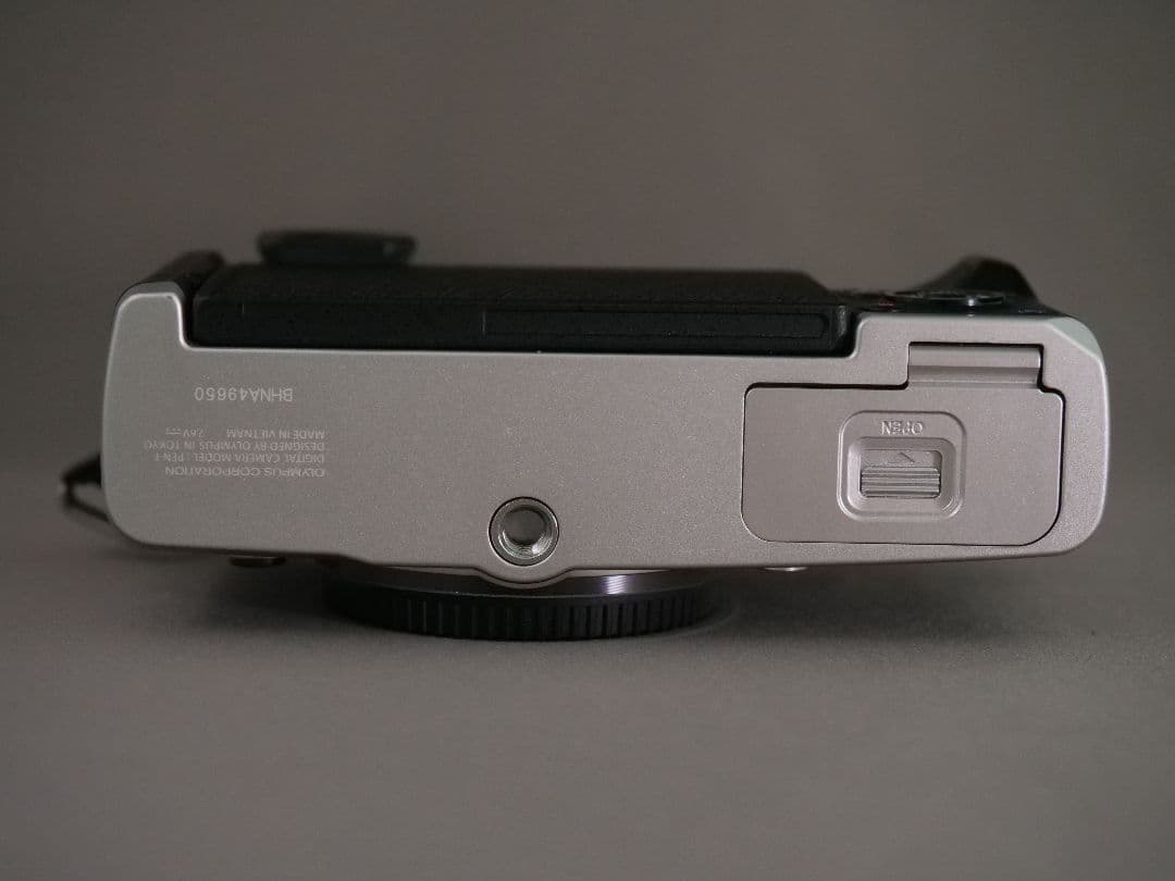 安い 価格テレビ・オーディオ・カメラ - おまけ多数】OLYMPUS PEN-F
