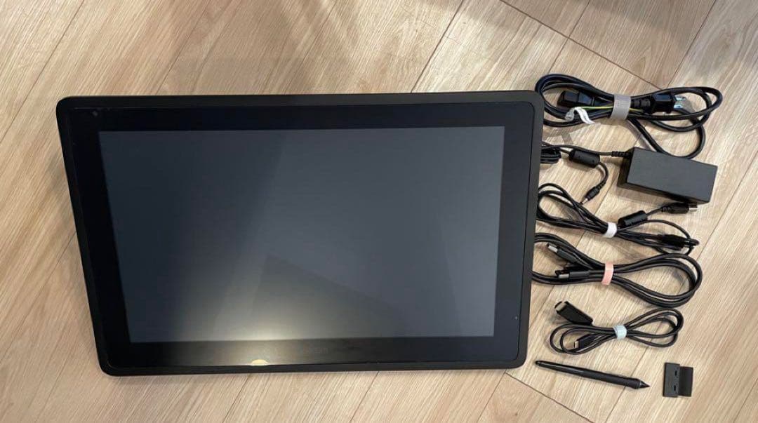 Wacom Cintiq 22 FHD 液晶ペンタブレット DTK2260K1D Amazon.co.jp: 【Amazon.co.jp限定】 ワコム 液タブ Wacom Cintiq 22