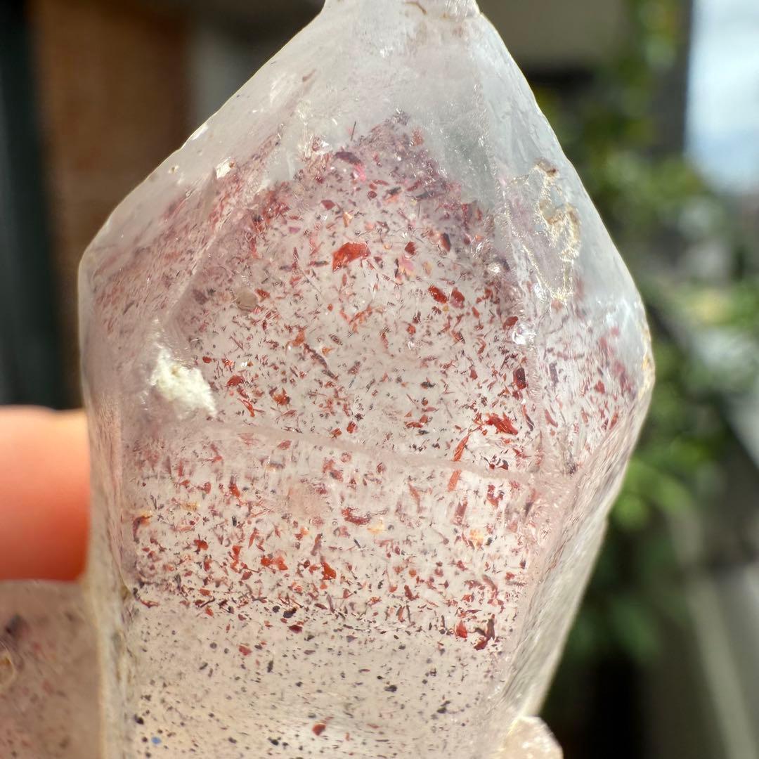 ストロベリーファントムクォーツ　大きめ　ファイヤークォーツ　苺水晶　原石① 天然石ブレスレット ストロベリークォーツスフィア 天然石苺水晶球体