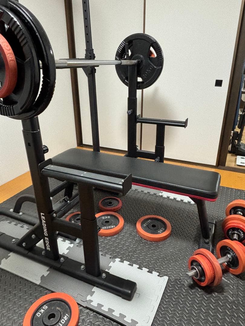 LEADING EDGE バーベルラックとベンチ　横浜市中区 ベンチプレスラック ｜ラインナップ｜トレーニング用品ブランド
