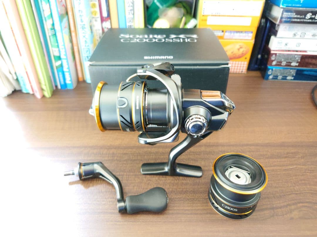 21ソアレXR C2000SSHG (純正C2500Sスプール付 ) C2000SSHG 21 ソアレ XR C2000SSHG 1個 SHIMANO(シマノ) 【通販